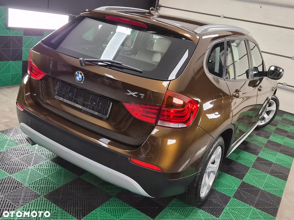 BMW X1 sDrive20d - 14
