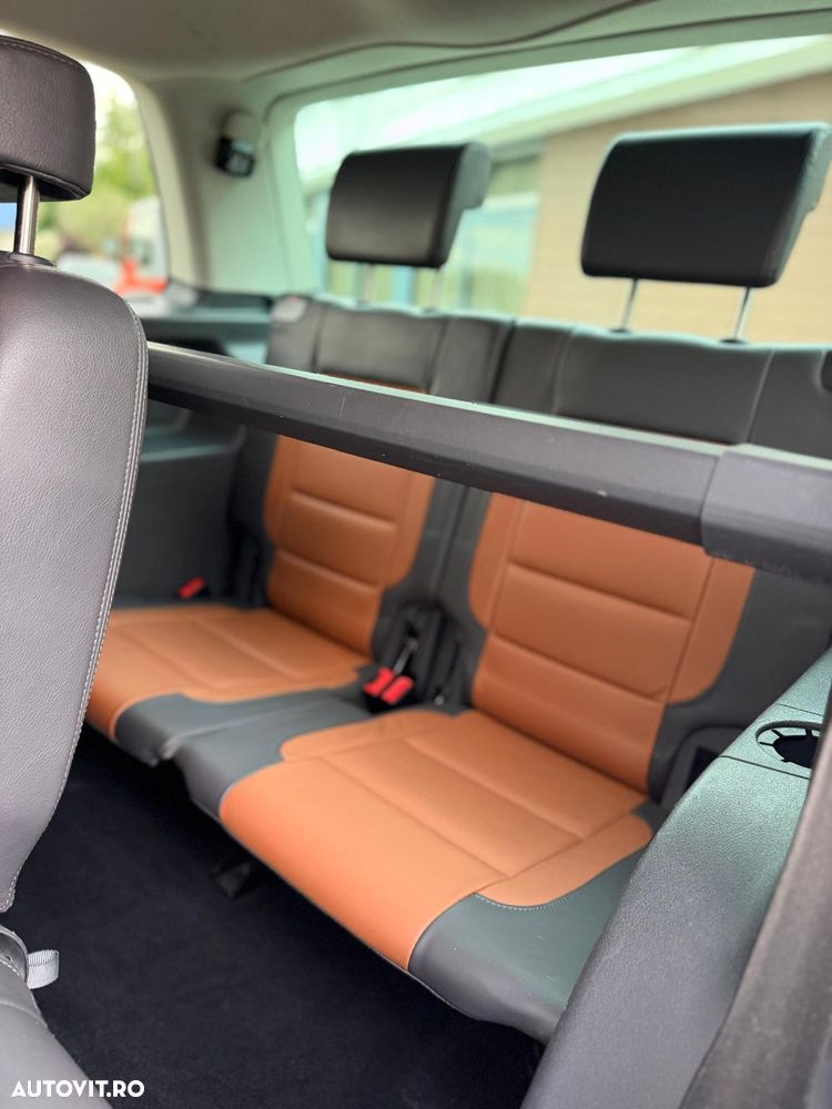 Volkswagen Touran 2.0 TDI DPF Highline - 7