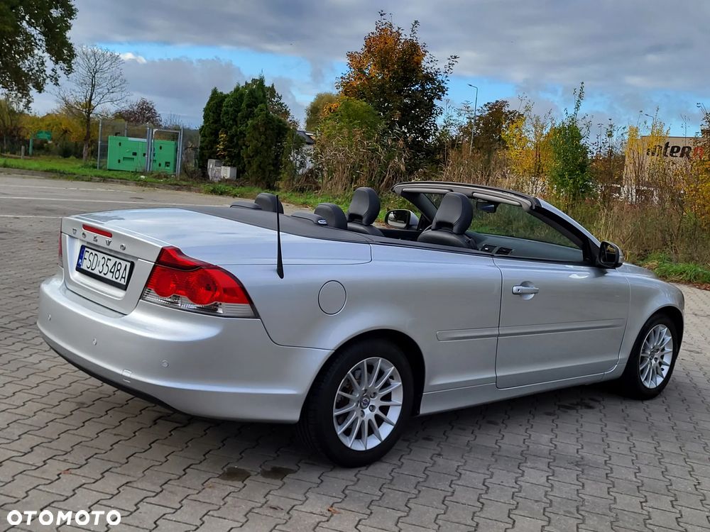 Volvo C70 2.0D Momentum - 6
