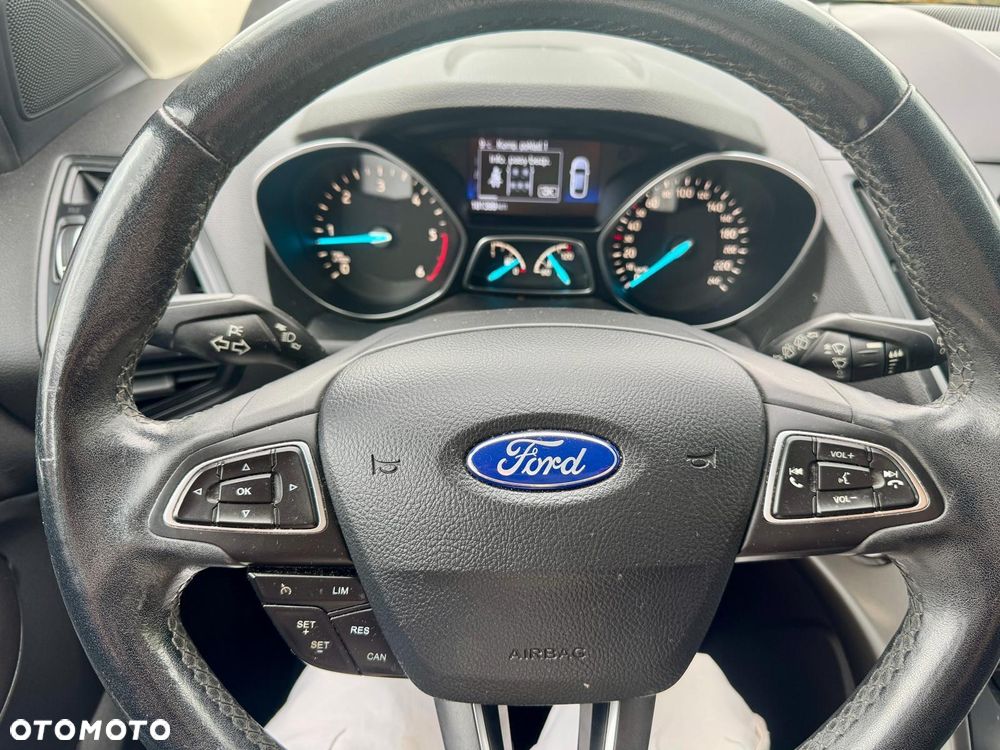 Ford Kuga - 20