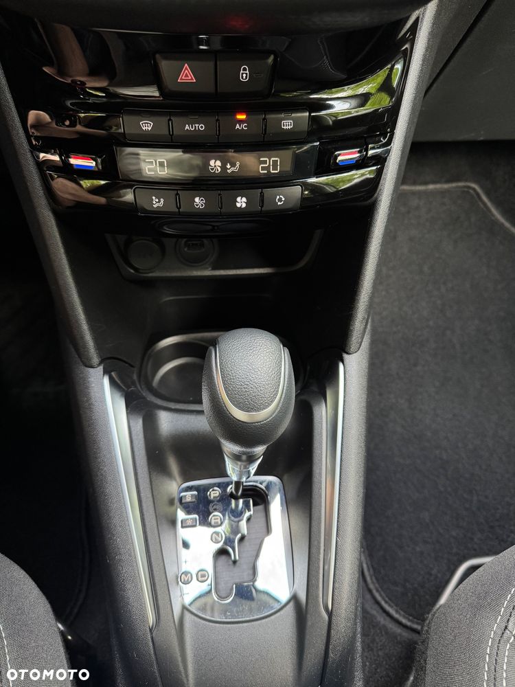 Peugeot 208 PureTech 110 Stop & Start EAT6 Tech Edition - 29