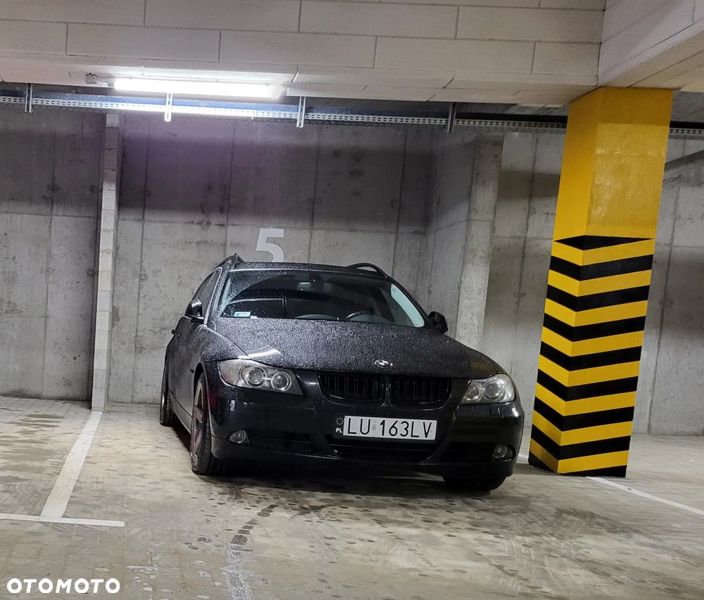 BMW Seria 3 325i - 1