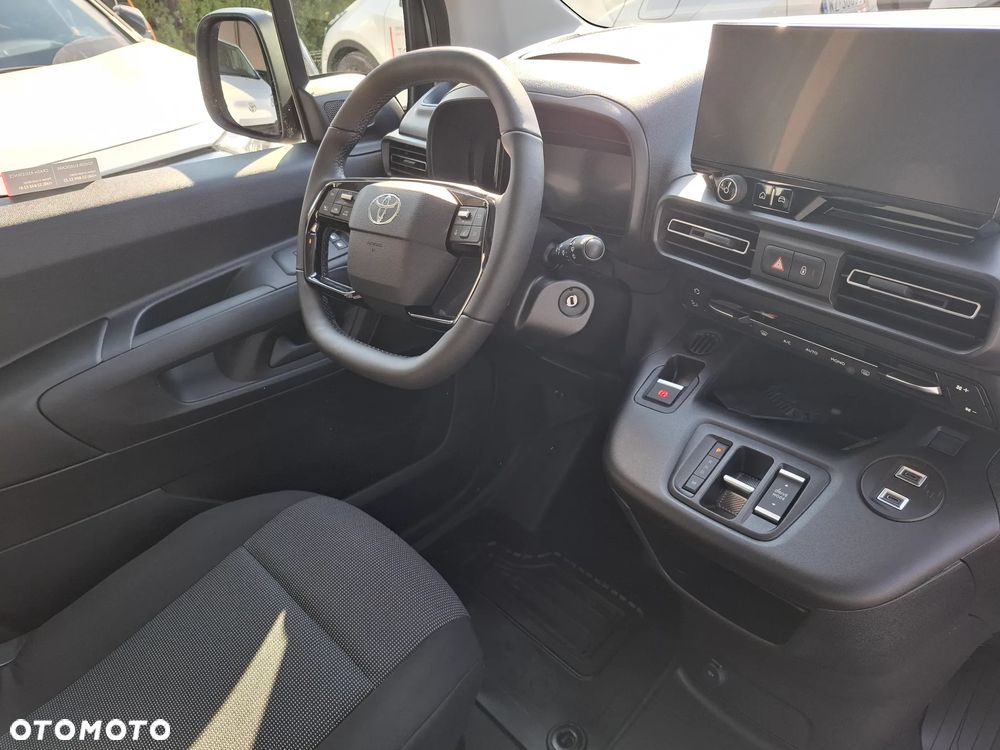 Toyota Proace City 1.5 D-4D Long 2,4t Active (bryg.) - 9