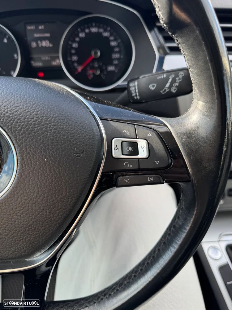 VW Passat Variant 1.6 TDI BlueMotion - 18