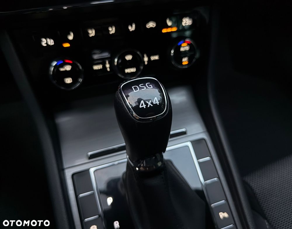 Skoda Superb 2.0 TDI SCR 4x4 Style DSG - 31