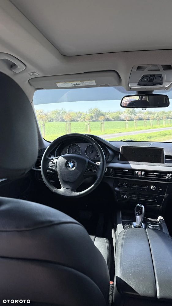 BMW X5 xDrive35i Edition Exclusive - 12