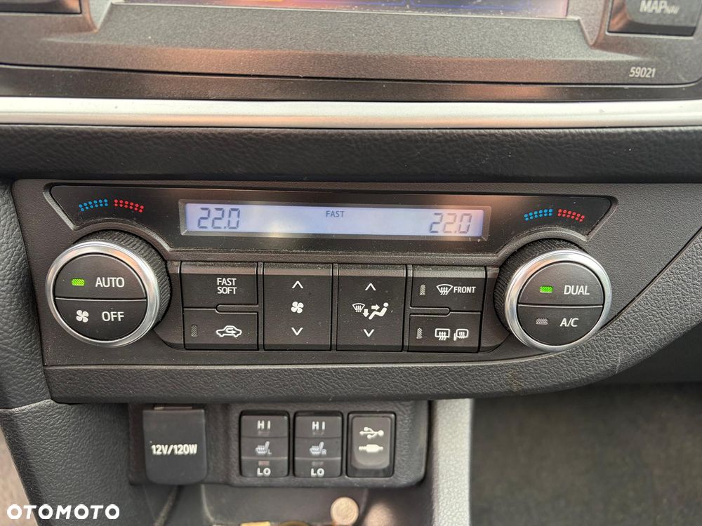 Toyota Auris - 15