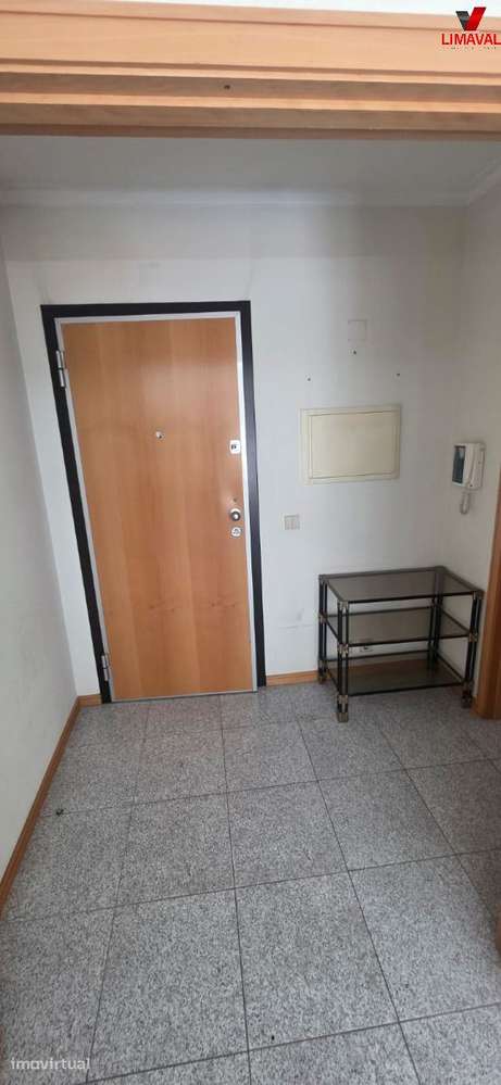 T2 S. Lázaro c/Eletrodomésticos, Mobilado e Lugar de Garagem - Grande imagem: 3/11