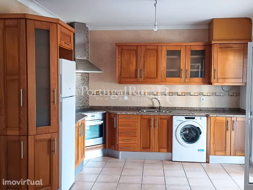 Moradia a estrear, com Loja, a 10 minutos das Praias - Grande imagem: 3/15