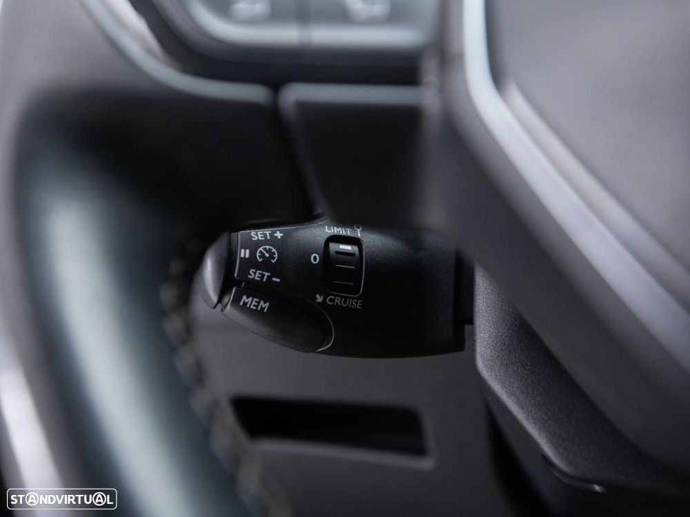 Peugeot 5008 - 16