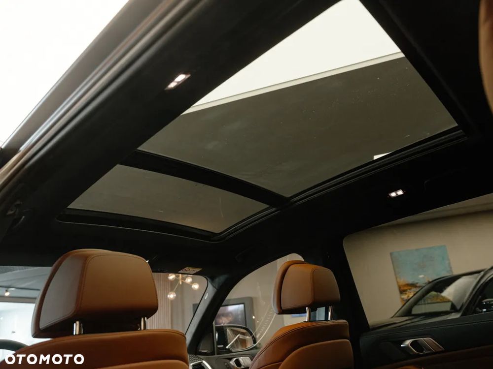 BMW X7 M60i xDrive - 14