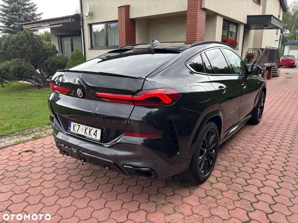 BMW X6 xDrive40i mHEV - 4