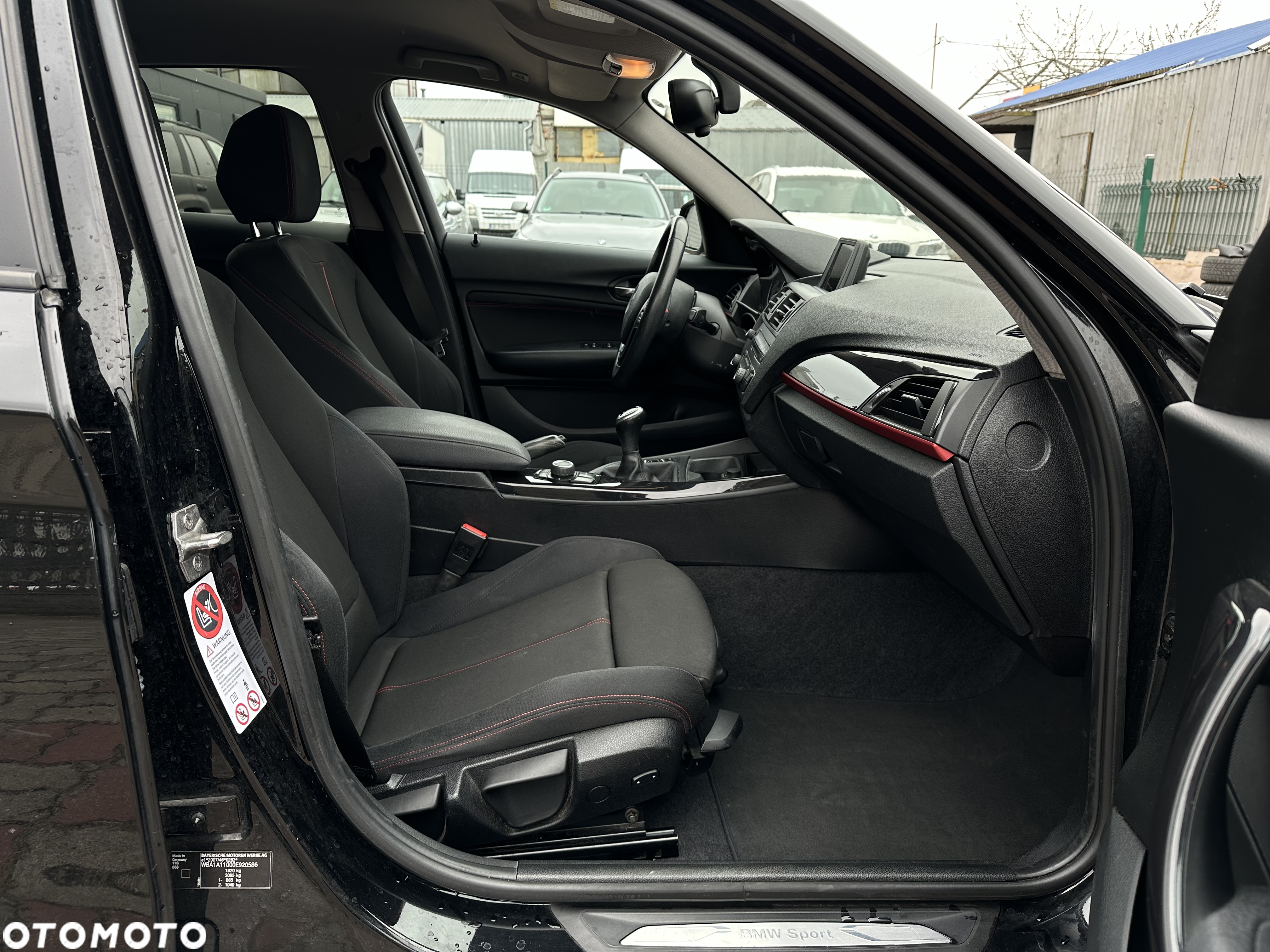 BMW Seria 1 116i - 23