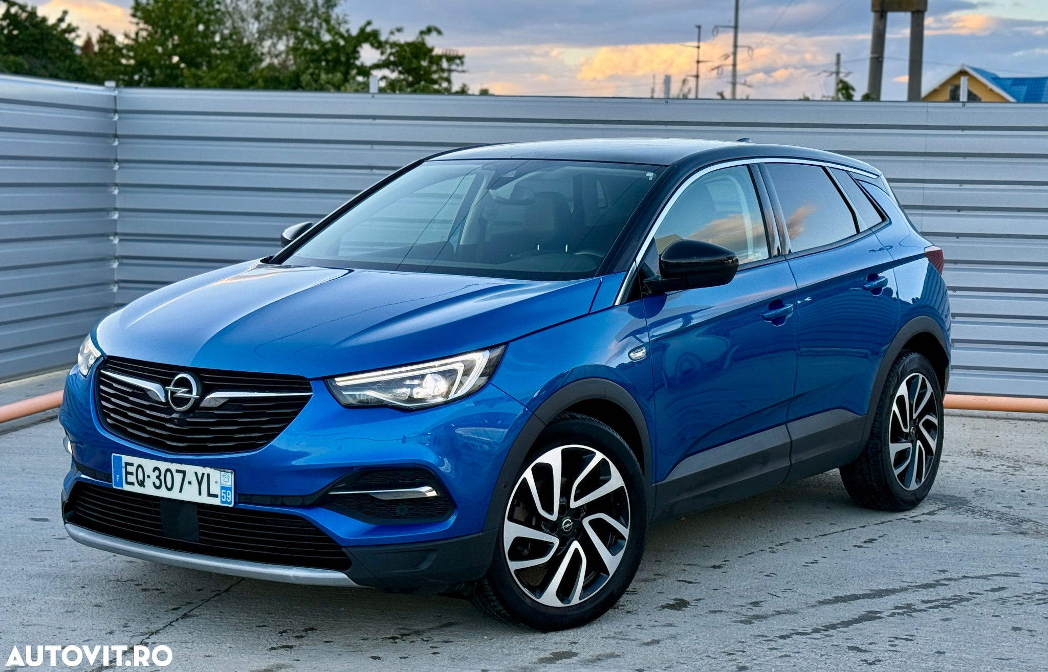 Opel Grandland X 1.6 D Start/Stop Automatik Business Edition - 2