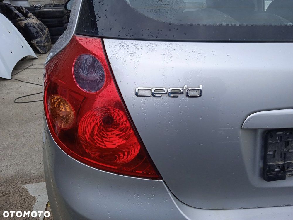 Lampa Lewa Prawa Tylna Kia Ceed - 2