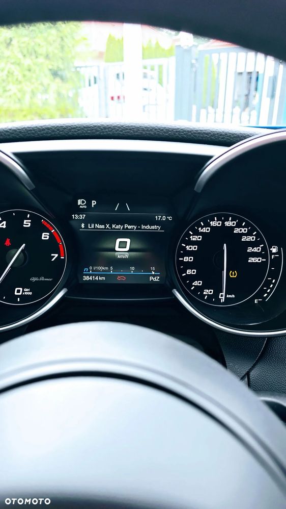 Alfa Romeo Giulia 2.0 Turbo Veloce Q4 - 12