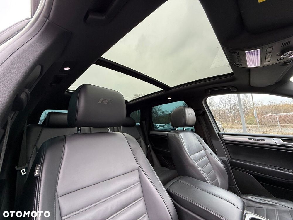 Volkswagen Touareg - 16