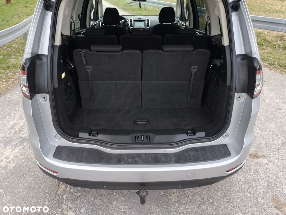 Ford Galaxy 2.0 TDCi Titanium - 17