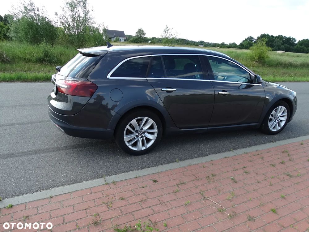 Opel Insignia Country Tourer 2.0 Diesel 4x4 Exclusive - 12