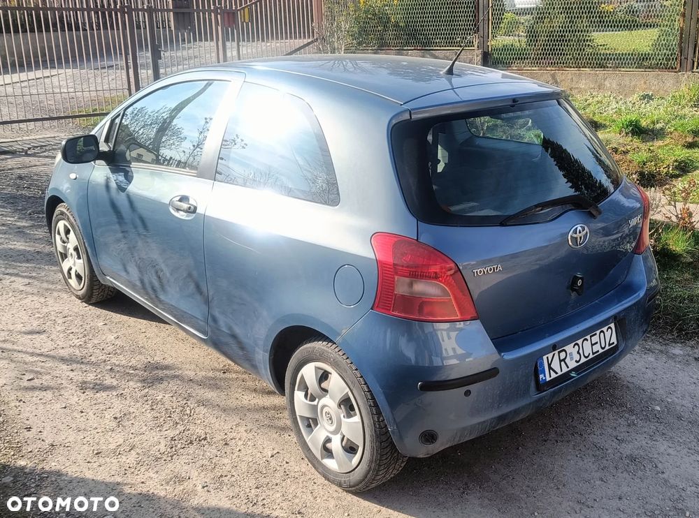 Toyota Yaris 1.0 Luna A/C - 6