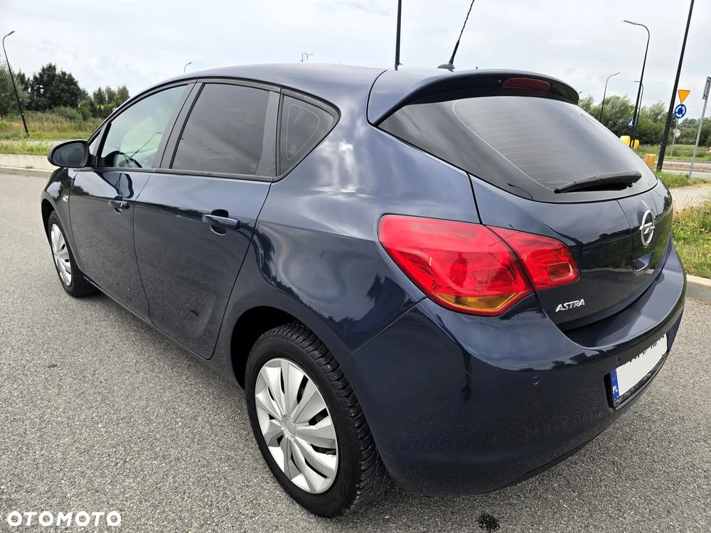 Opel Astra 1.6 Cosmo - 7