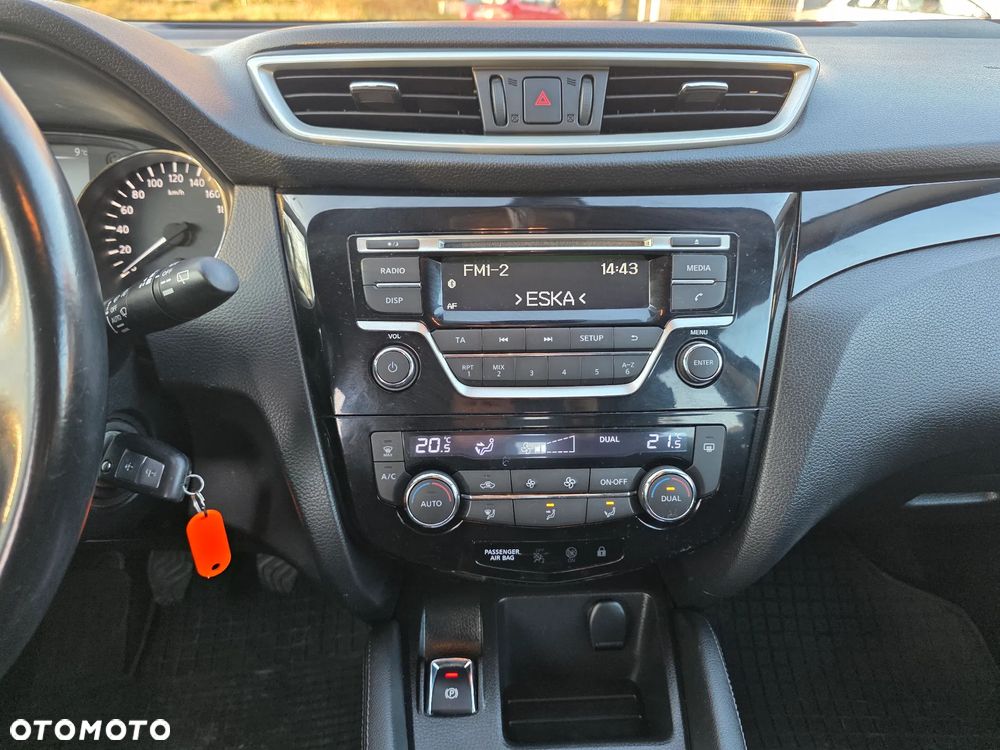 Nissan Qashqai 1.2 DIG-T N-Vision - 11