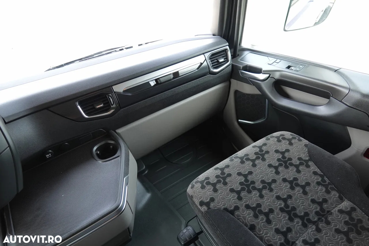 Scania S 500 / 6x2 / PUSHER / RETARDER / I-PARK COOL / FULL AIRMATIC / AXIE DE RIDICAȚIE ȘI DE DIRECȚIE / DMC 70.000 KG / OPTICRUISE + AMBRAYAGE / EURO 6 / CONTRACTUL DE SERVICE - 32