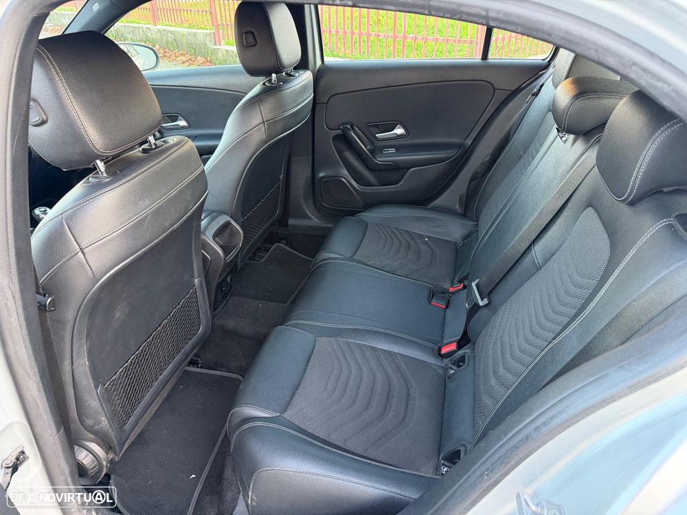 Mercedes-Benz A 180 - 6