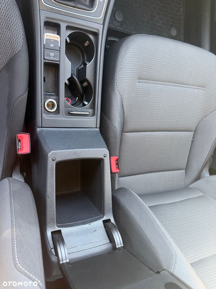 Volkswagen Golf VII 1.6 TDI BMT Comfortline - 13