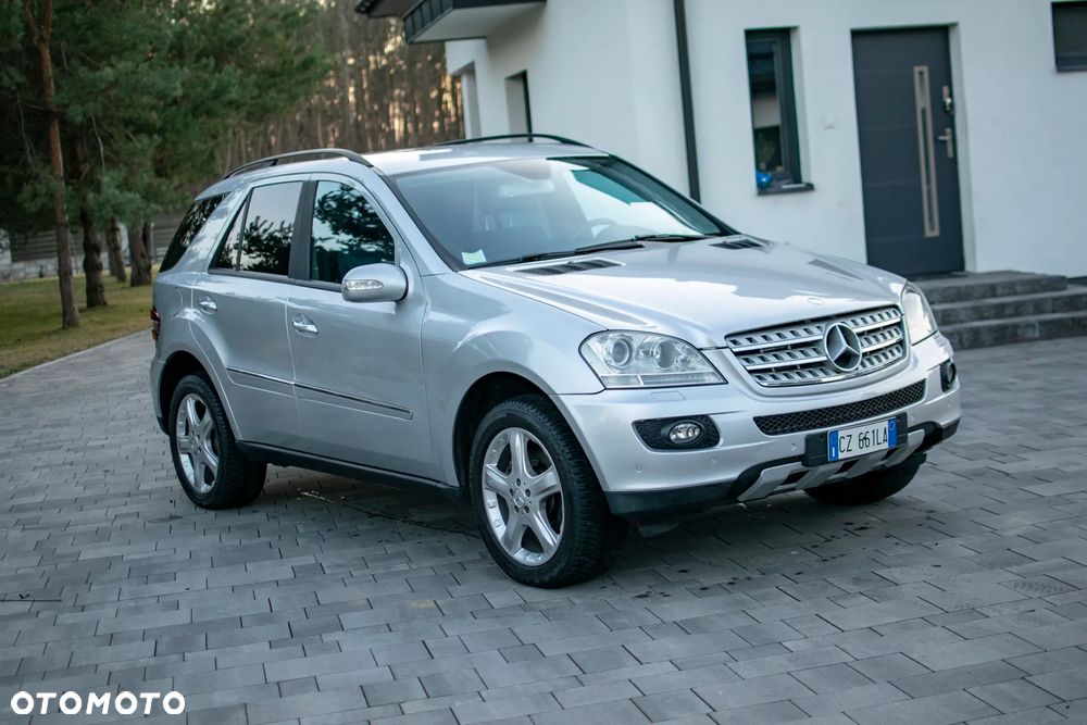 Mercedes-Benz ML - 10