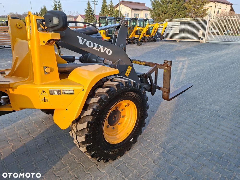 Volvo L30G - 12
