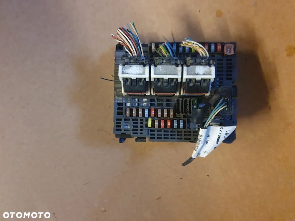 BSM SKRZYNKA BEZPIECZNIKÓW PEUGEOT CITROEN 2.0 HDI 9677987580