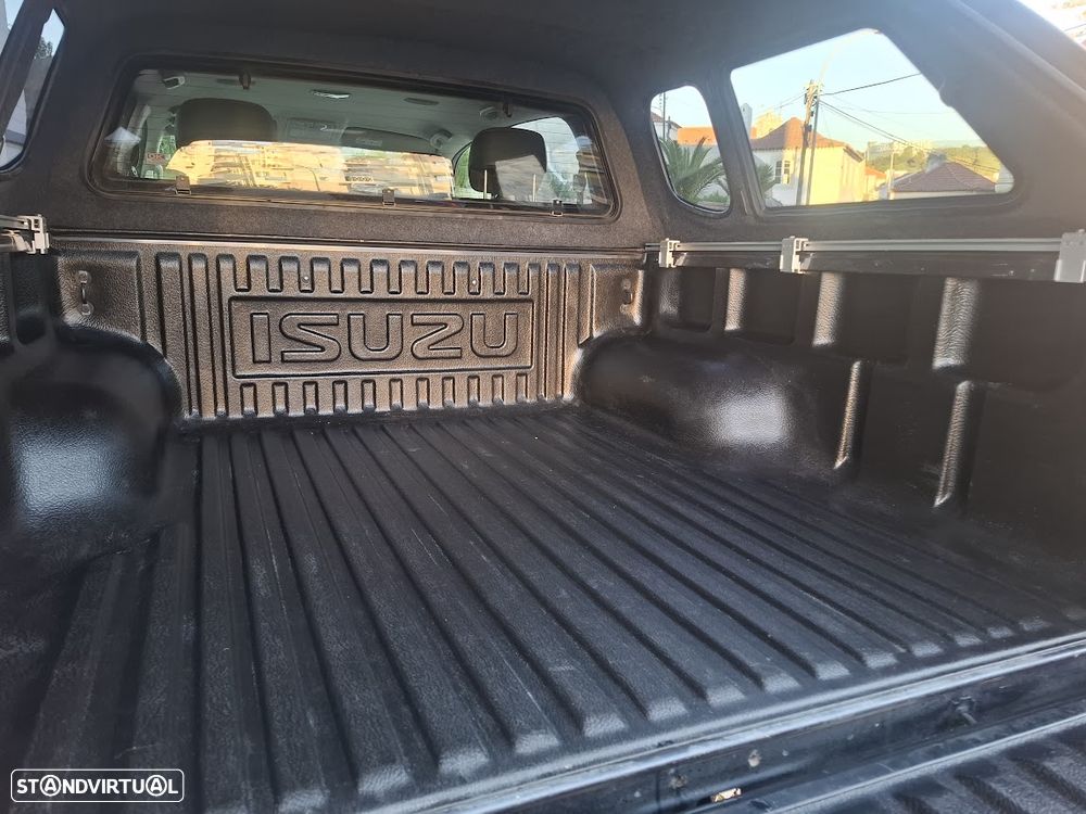 Isuzu D-Max 4x4 Cabine Dupla Auto Premium - 46