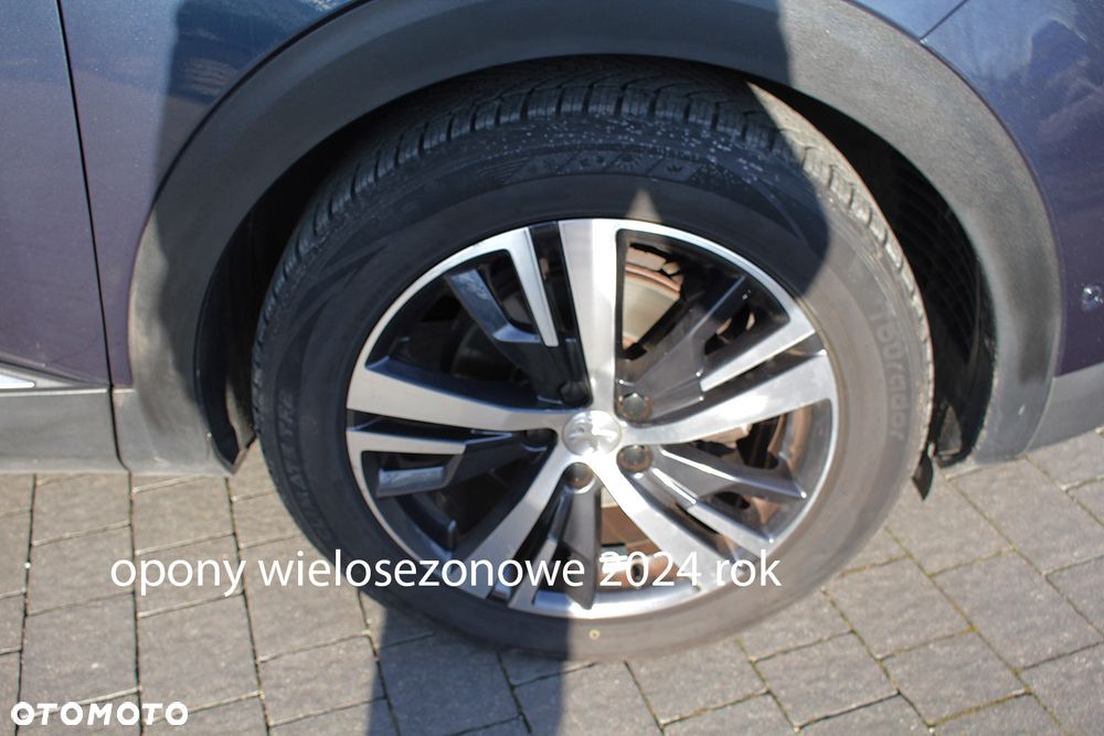 Peugeot 5008 THP 165 EAT6 Allure - 15