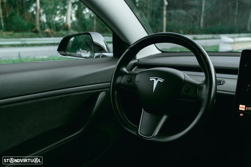 Tesla Model 3 Long-Range Dual Motor AWD - 12