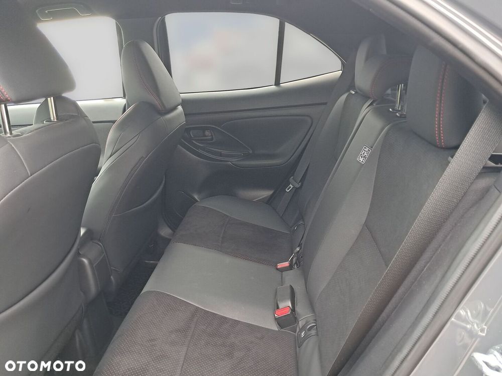 Toyota Yaris Cross Hybrid 1.5 GR Sport - 12