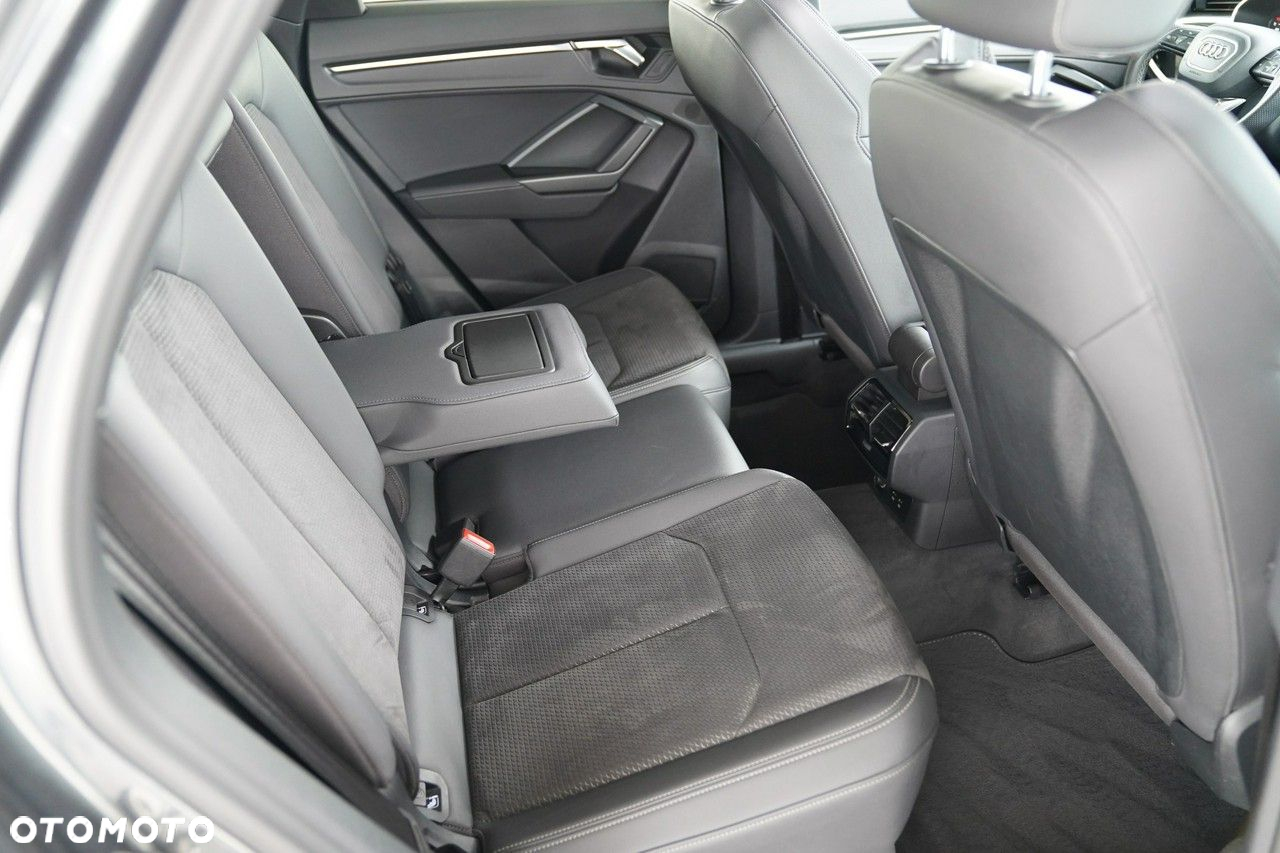 Audi Q3 Sportback - 25