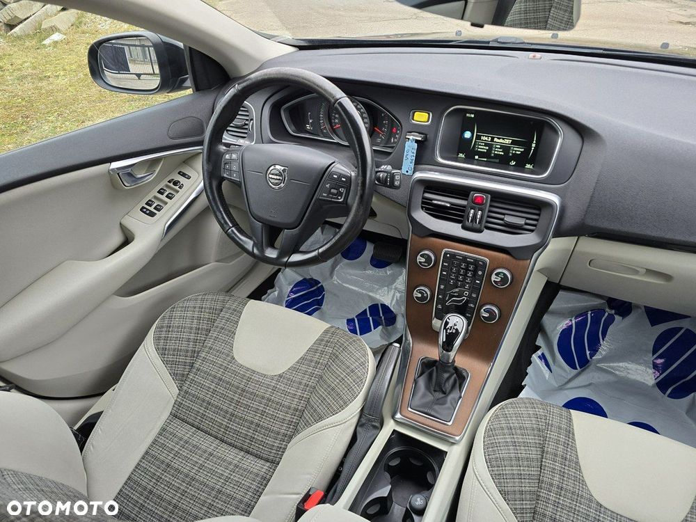 Volvo V40 - 14