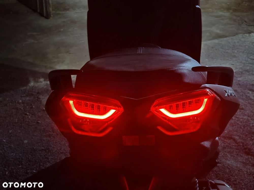 Yamaha X-max - 19
