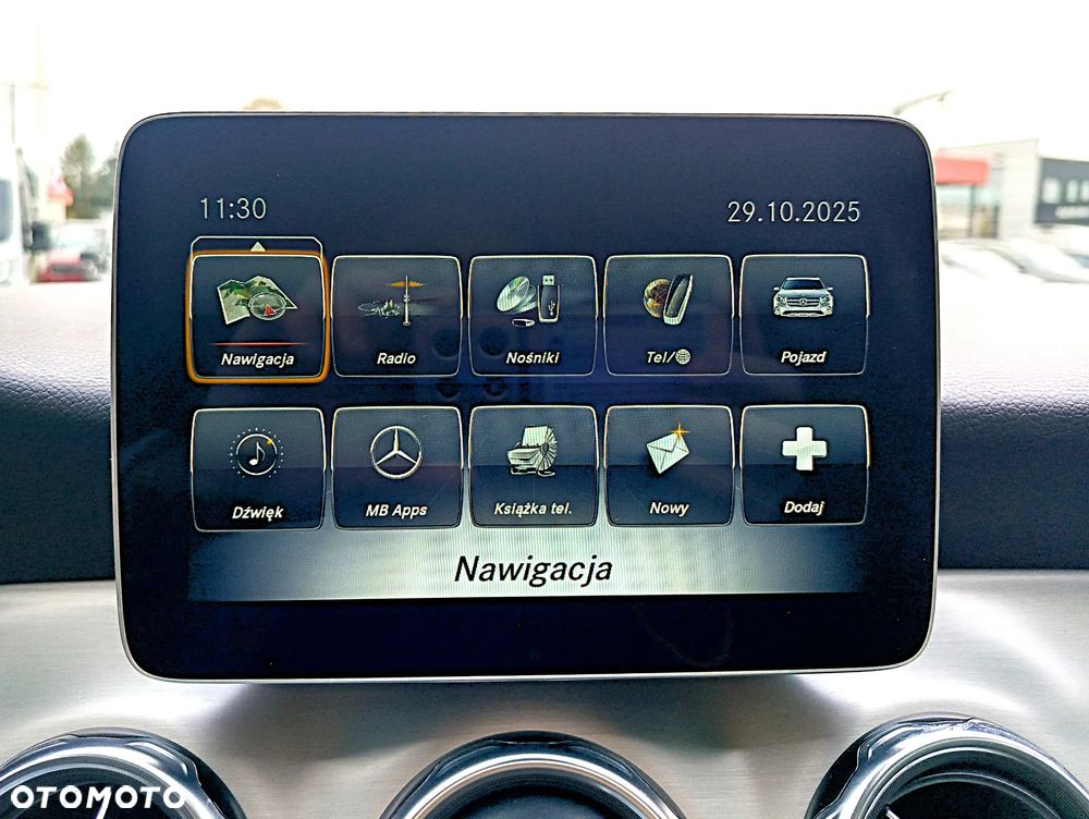 Mercedes-Benz GLA 200 7G-DCT AMG Line - 28