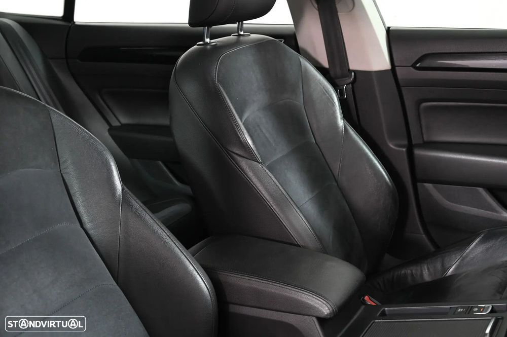 VW Arteon 2.0 TDI Elegance DSG - 26