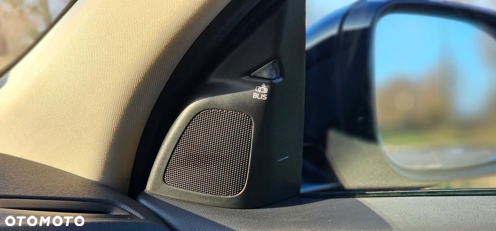 Volvo V60 T5 Drive-E Dynamic Edition (Momentum) - 22