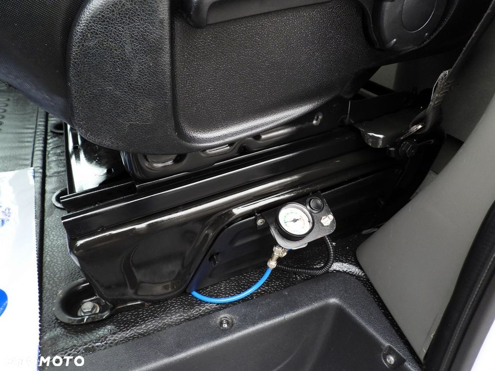 Renault MASTER PLANDEKA 10 PALET TEMPOMAT LEDY PNEUMATYKA KLIMATYZACJA  165KM - 30