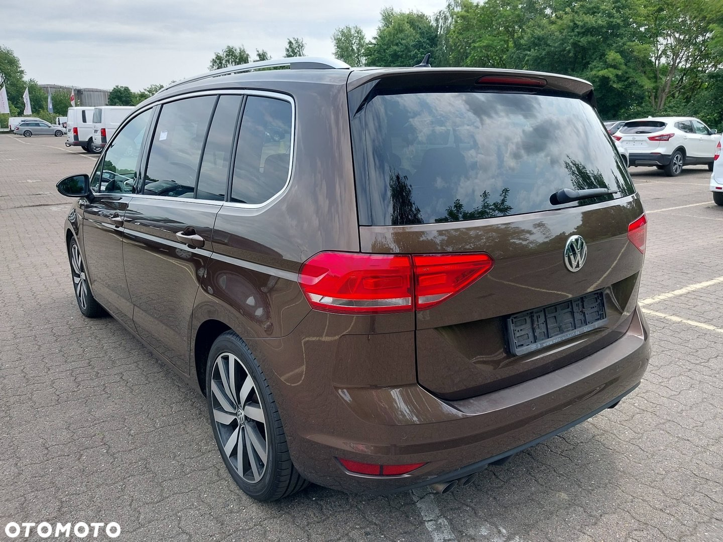 Volkswagen Touran 2.0 TDI BMT Highline DSG - 3