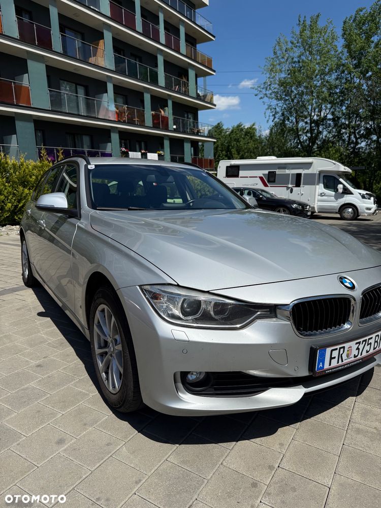 BMW Seria 3 318d Sport Line - 2