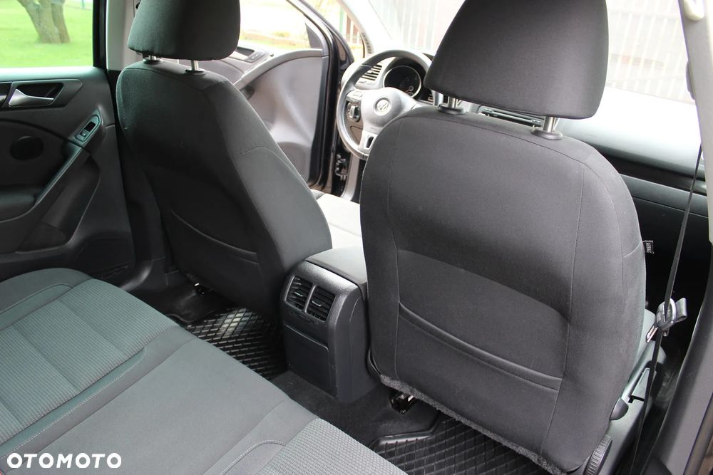 Volkswagen Golf 2.0 TDI Comfortline - 7