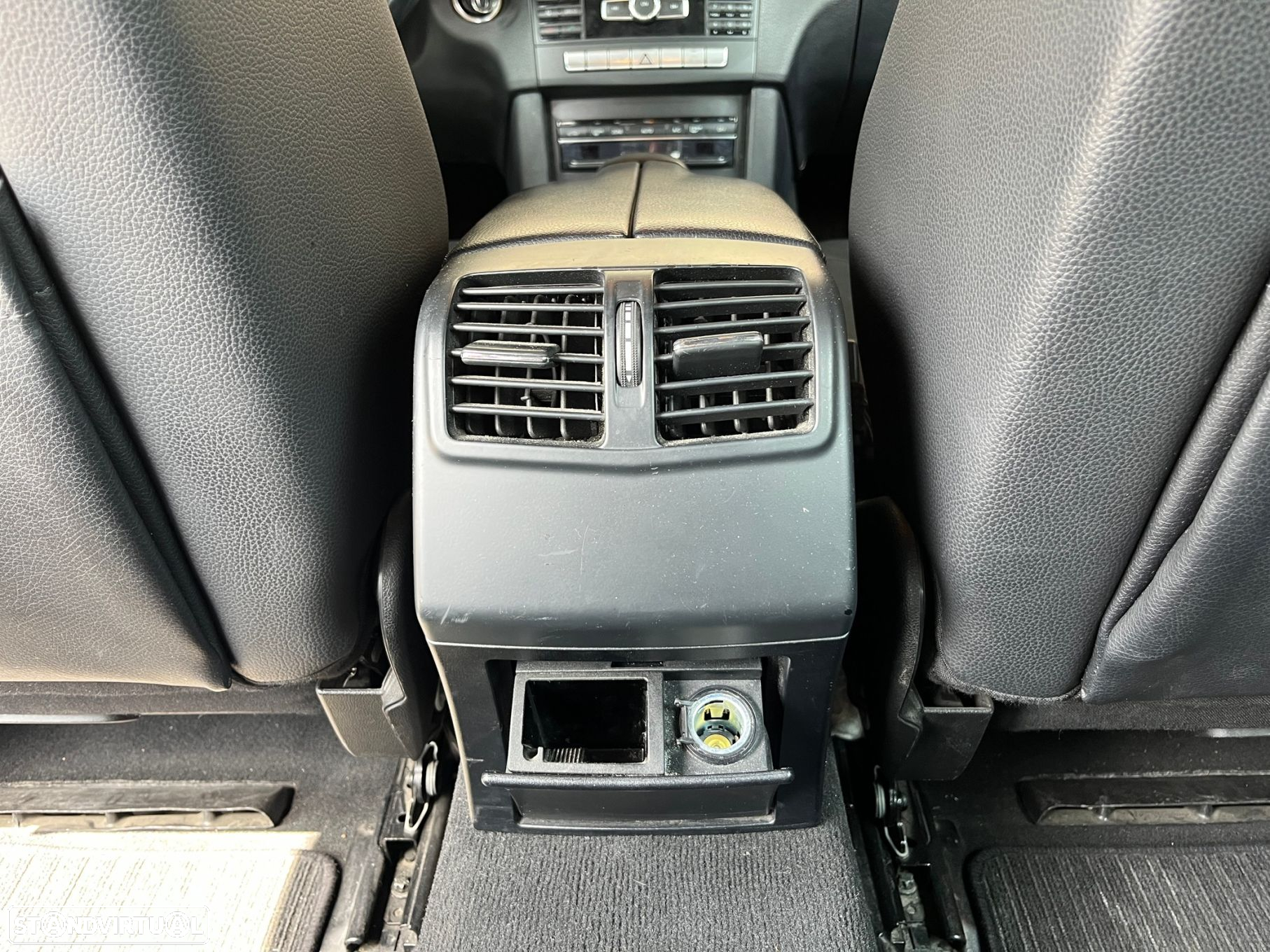 Mercedes-Benz E 300 Bluetec Hybrid Avantgarde - 34