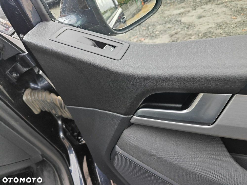 Volkswagen Multivan 2.0 TDI L1 Generation SIX - 20