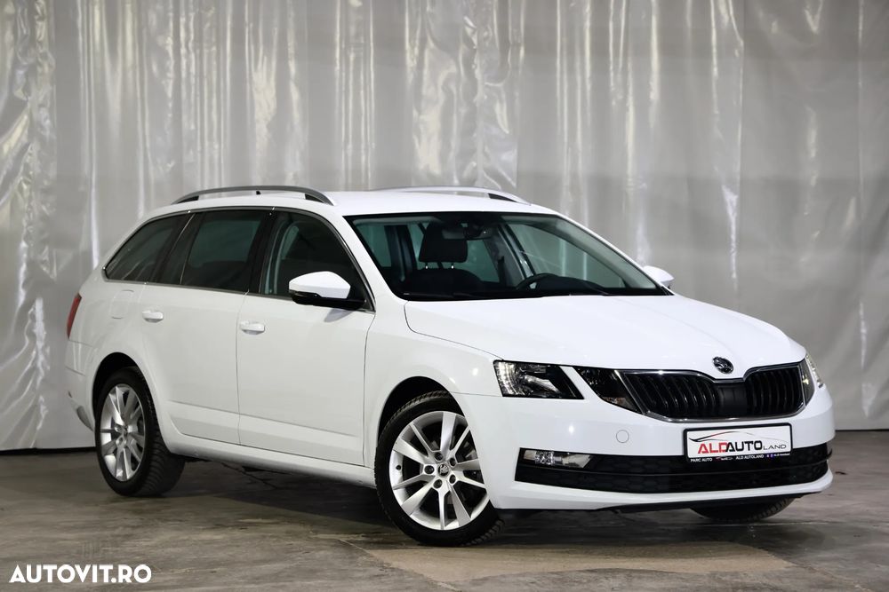 Skoda Octavia 1.6 TDI DSG Ambition - 4