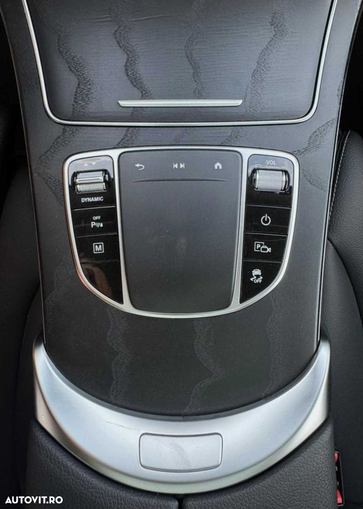 Mercedes-Benz GLC - 29